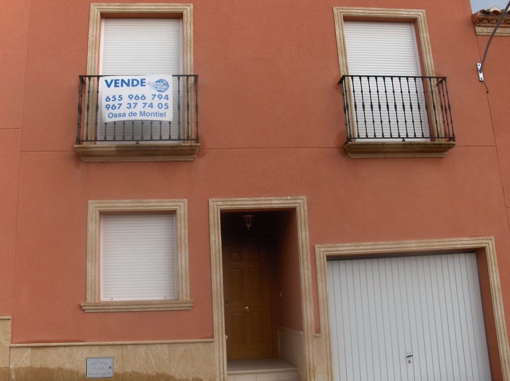 CASA EN OSSA DE MONTIEL